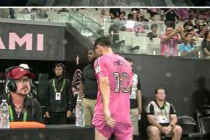 距世界杯17天！TA：梅西因傷退場！他主動要求換人+直接回更衣室